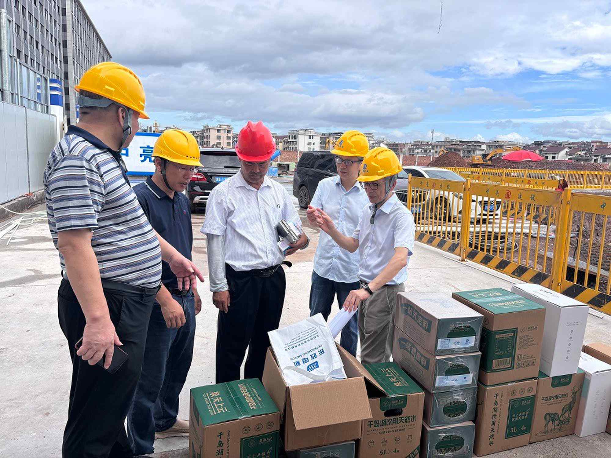 1753075401586314.jpg 1752911994879141_new.jpg